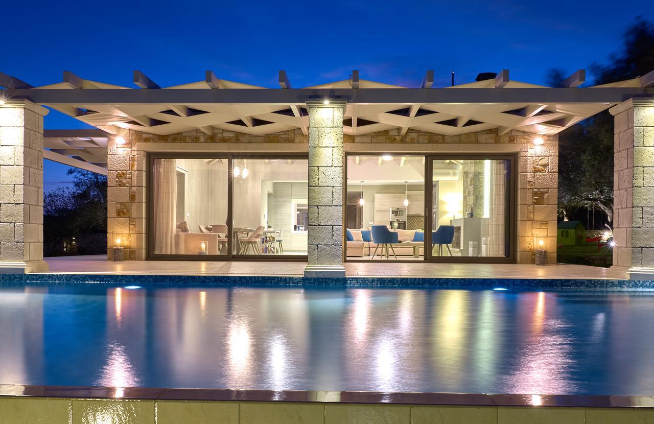 Avra Luxury Villa & Spa Keri Esterno foto